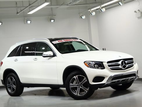 Certified 2019 Mercedes-Benz GLC 300 4MATIC image 2