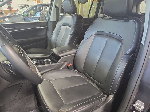 Used 2022 Jeep Grand Cherokee L Limited AWD/4WD image 17