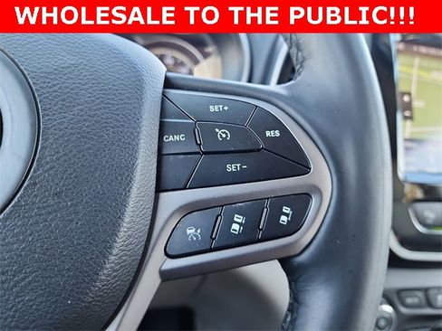 Used 2019 Jeep Cherokee Limited w/ Luxury Group image 26