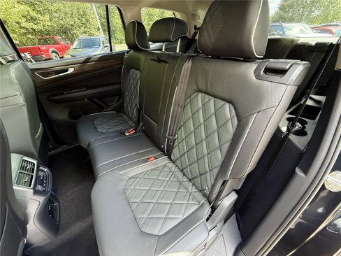New 2026 Volkswagen Atlas SEL Premium R-Line image 21