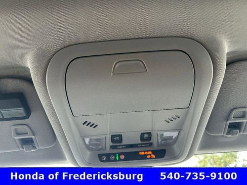 Used 2022 Chevrolet Equinox LT image 29