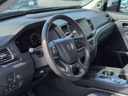 Used 2025 Honda Ridgeline RTL image 15