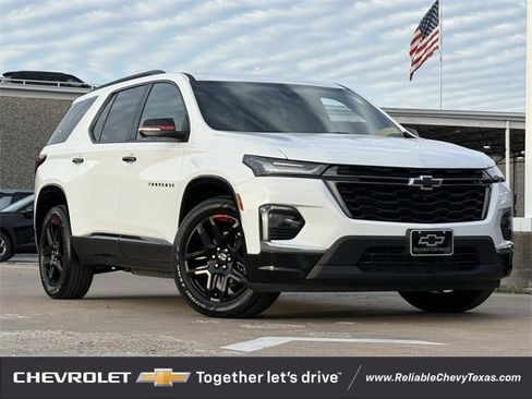 Certified 2022 Chevrolet Traverse Premier w/ Redline Edition image 2