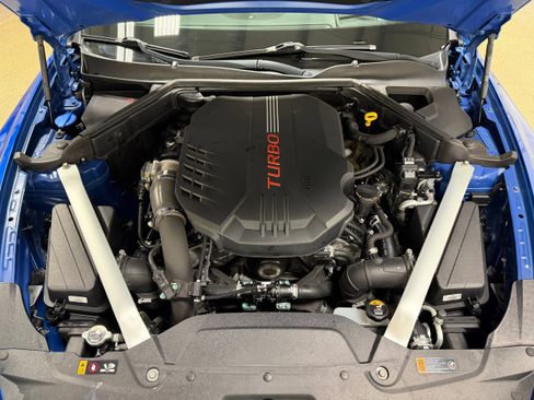 Used 2018 Kia Stinger GT2 AWD/4WD image 39
