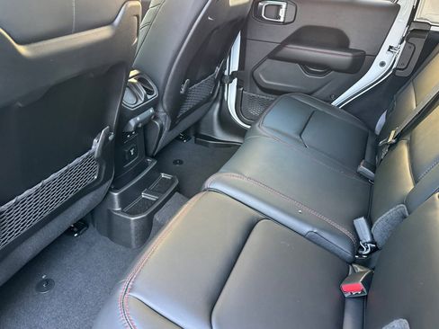 New 2026 Jeep Wrangler Unlimited Rubicon image 11