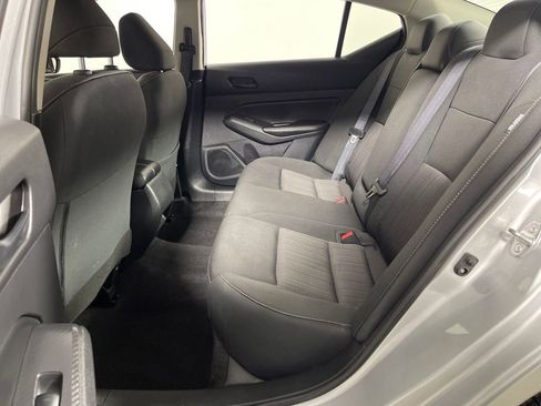 Used 2024 Nissan Altima 2.5 SV w/ SV Premium Package image 13