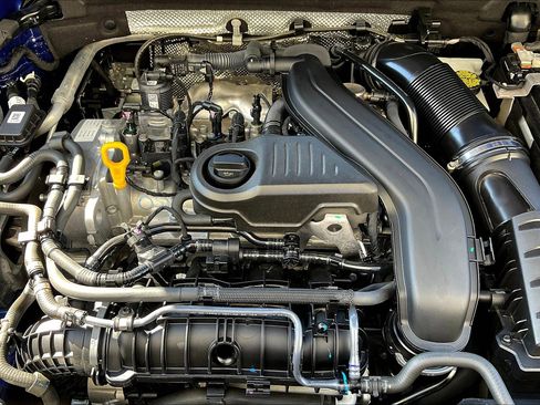 Certified 2024 Volkswagen Taos S image 31