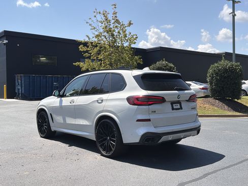 Used 2022 BMW X5 M50i w/ Executive Package AWD/4WD image 13