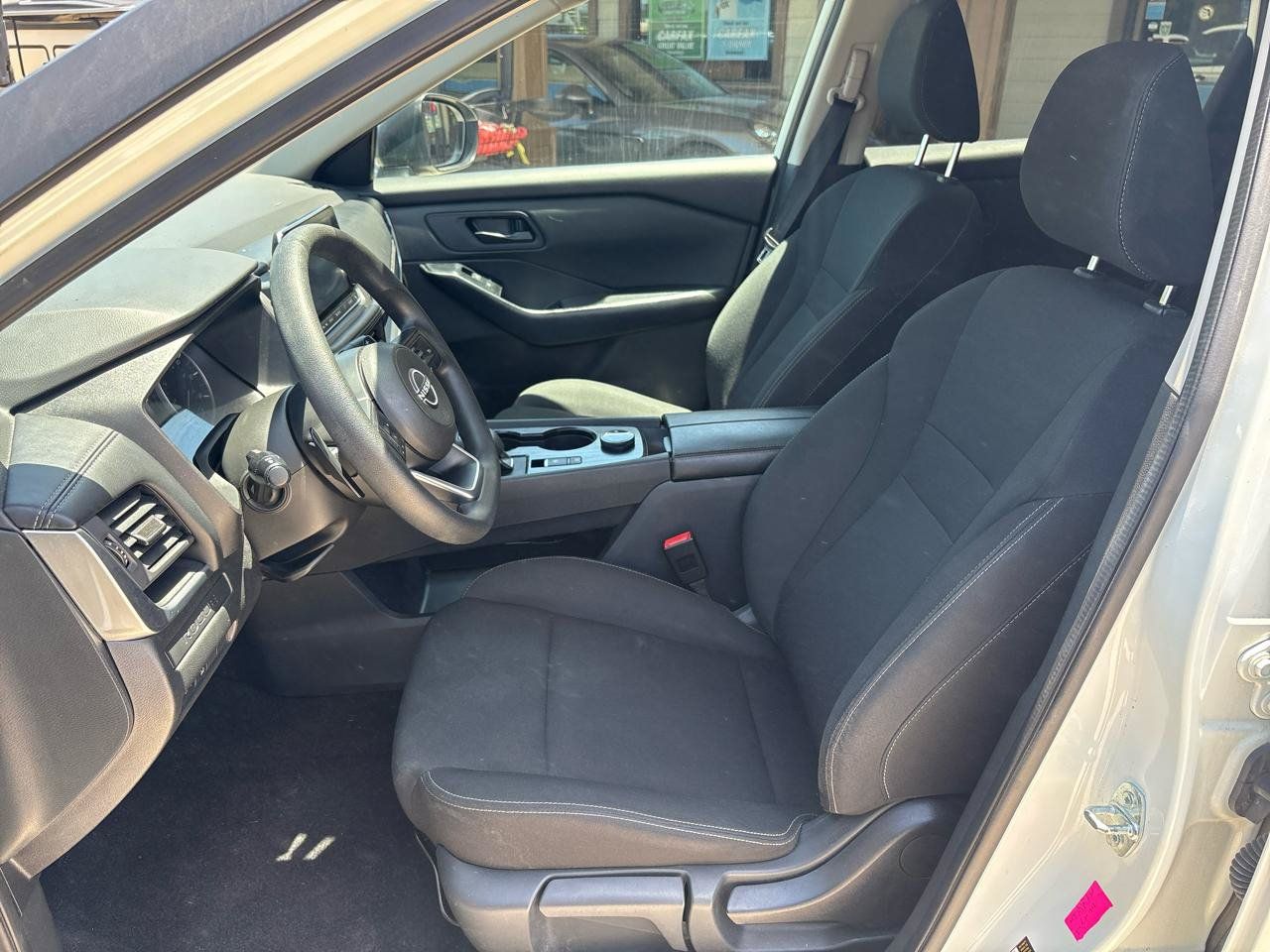 Used 2024 Nissan Rogue S AWD/4WD image 9