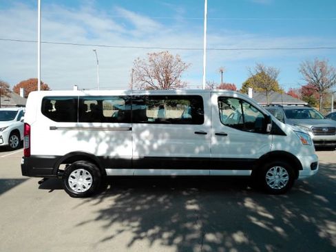 Used 2022 Ford Transit 350 XLT image 4