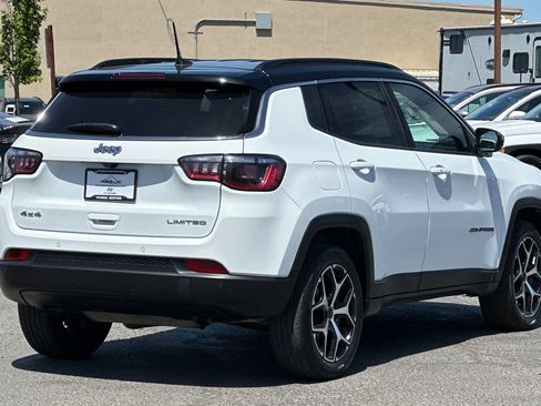 Used 2025 Jeep Compass Limited AWD/4WD image 4
