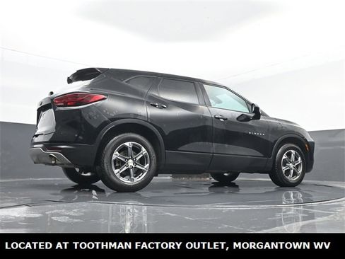 Used 2023 Chevrolet Blazer LT image 24