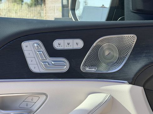 New 2026 Mercedes-Benz GLS 450 4MATIC image 17