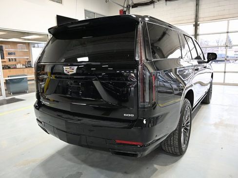 Used 2025 Cadillac Escalade ESV Sport Platinum w/ LPO, Floor Liner Package image 6