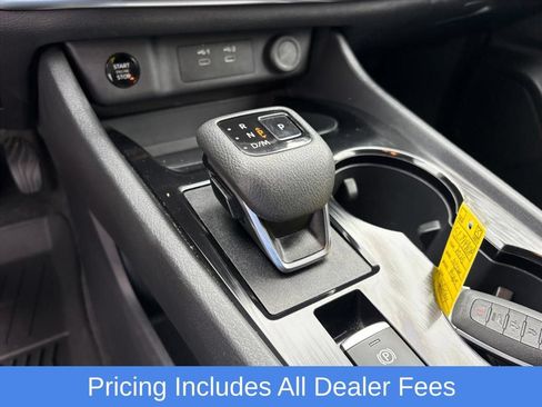 Used 2025 Nissan Rogue SV AWD/4WD image 24
