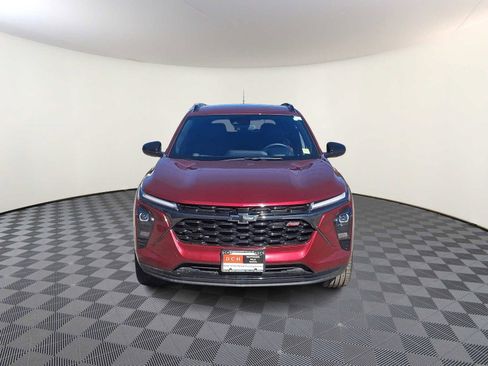 Used 2024 Chevrolet Trax RS w/ Driver Confidence Package image 3