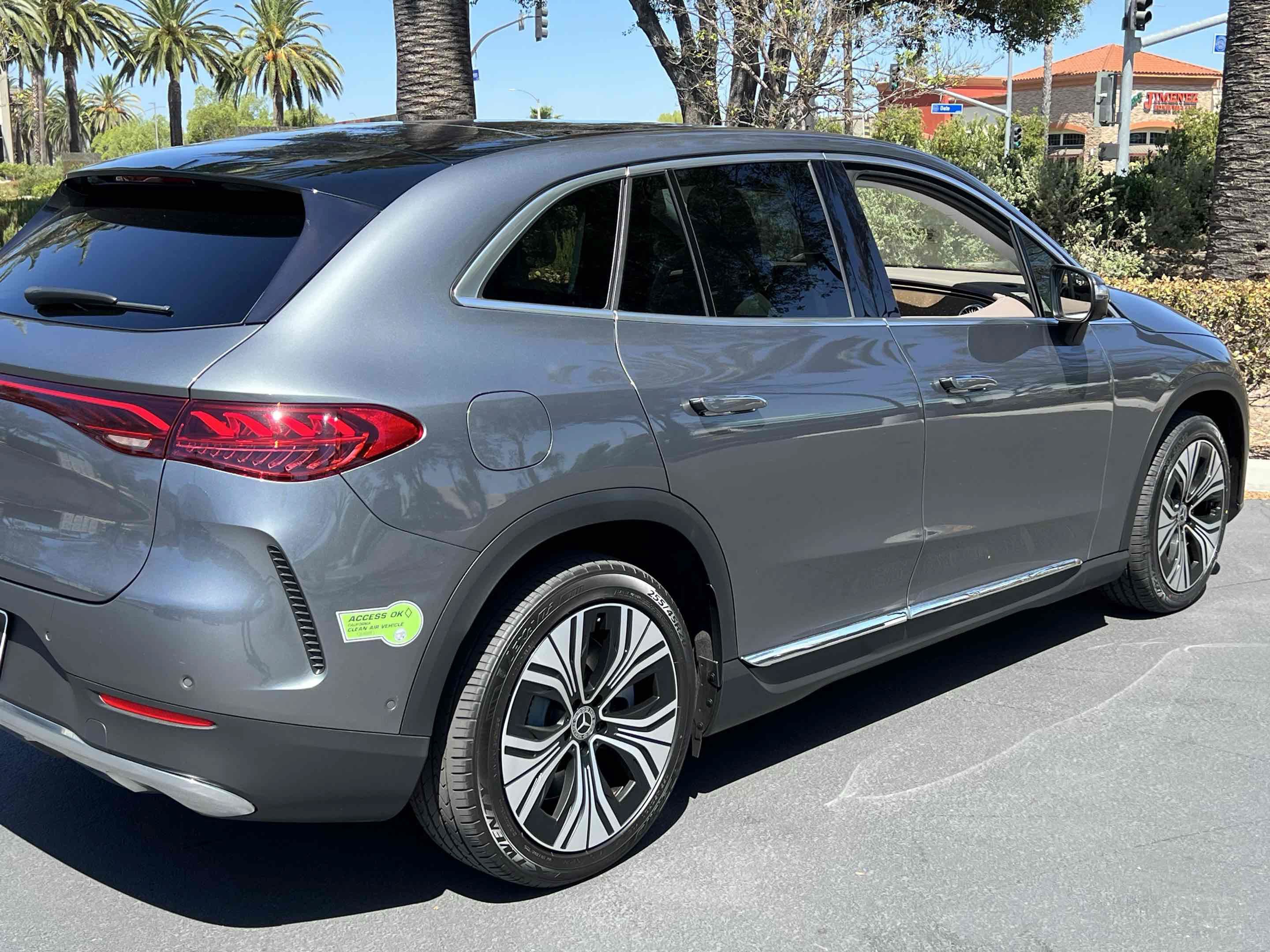 Used 2023 Mercedes-Benz EQE 350+ SUV w/ Exclusive Trim Package image 63