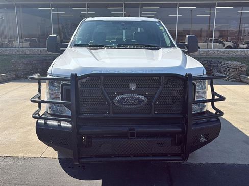 Used 2021 Ford F250 XL w/ Power Equipment Group image 2
