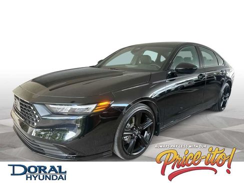 Used 2025 Honda Accord Sport image 1