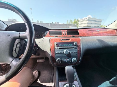 Used 2007 Chevrolet Impala LT FWD image 16