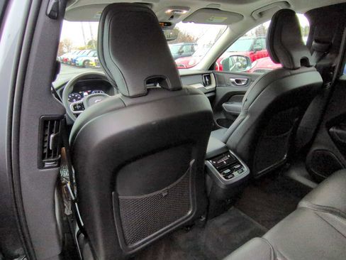 Used 2021 Volvo XC60 T5 Inscription w/ Advanced Package image 19