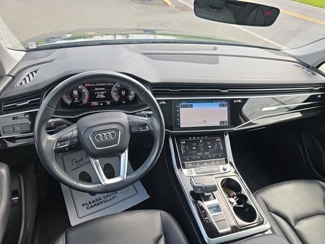 Used 2023 Audi Q7 2.0T Premium w/ Convenience Package AWD/4WD image 3