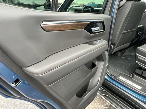 New 2026 Chevrolet Tahoe High Country w/ Sun And Tow Package image 16