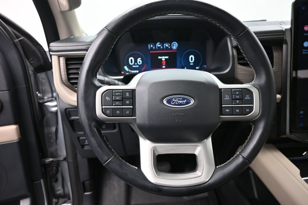 Used 2023 Ford Expedition Max Limited AWD/4WD image 12