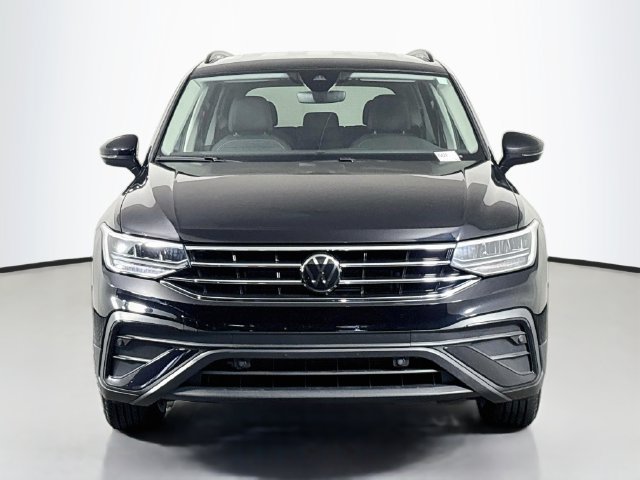Certified 2024 Volkswagen Tiguan S AWD/4WD image 2