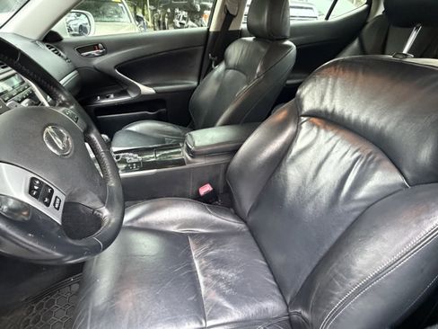 Used 2011 Lexus IS 250 RWD image 16