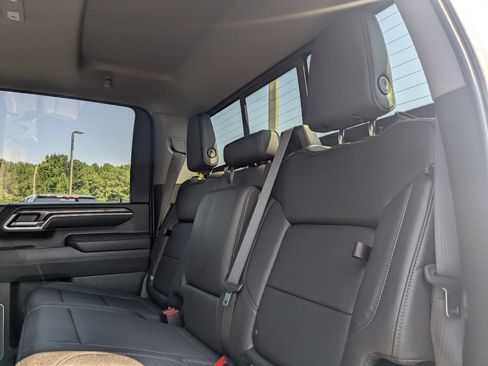 Used 2025 Chevrolet Silverado 2500 LTZ w/ LTZ Premium Package AWD/4WD image 25