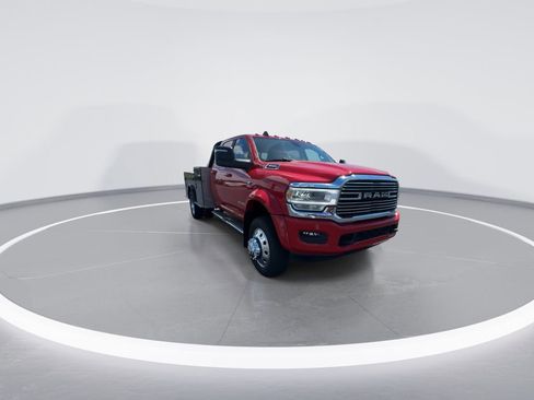 Used 2024 RAM 4500 Laramie AWD/4WD image 2