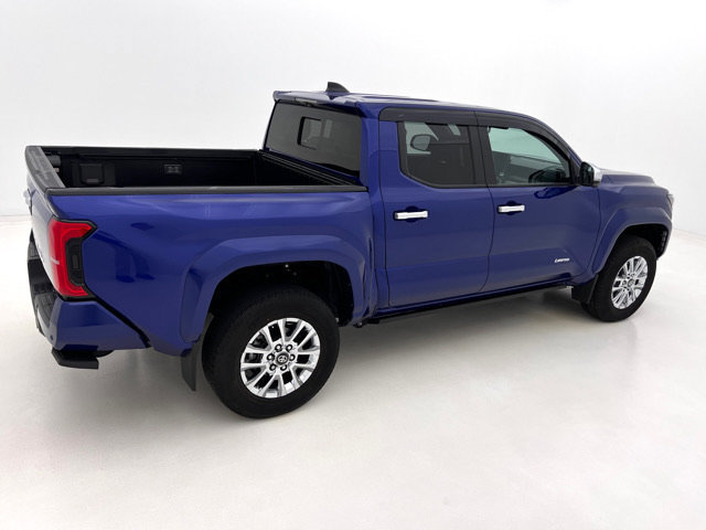 Used 2024 Toyota Tacoma Limited w/ Limited Package (LT) AWD/4WD image 6