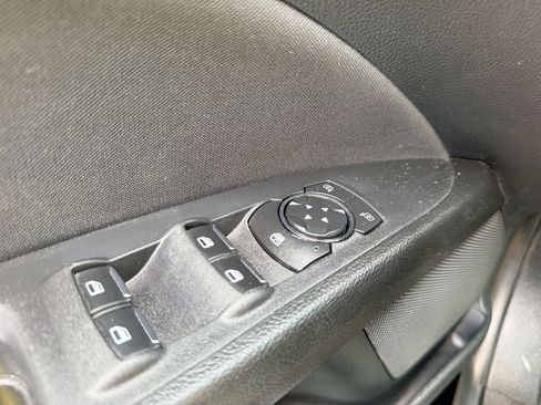 Used 2020 Ford Fusion SE FWD image 20