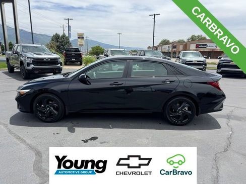 Used 2026 Hyundai Elantra Sport FWD image 4