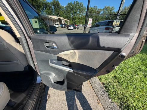 Used 2015 Honda CR-V EX-L image 16