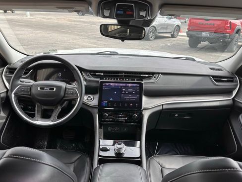 Used 2021 Jeep Grand Cherokee L Limited image 21