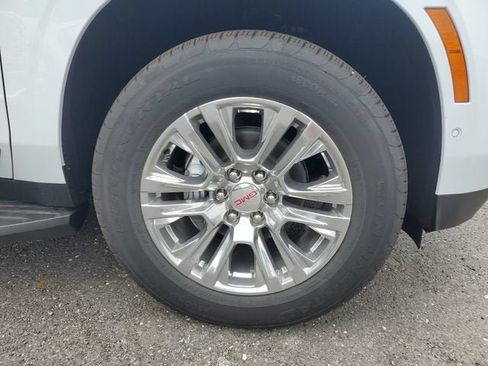 New 2026 GMC Yukon Denali RWD image 6