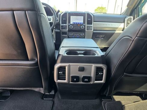 Used 2020 Ford F350 Lariat w/ Lariat Value Package AWD/4WD image 18