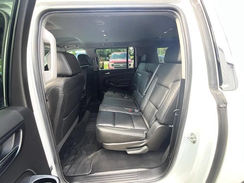 Used 2020 Chevrolet Suburban LT w/ Off-Road Package AWD/4WD image 27