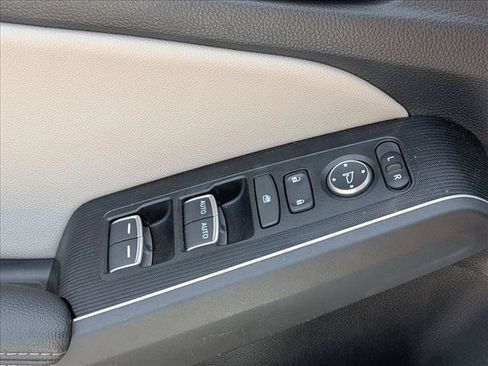Used 2023 Honda Civic Sport Touring image 9