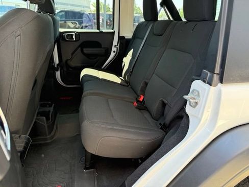 Used 2023 Jeep Wrangler Unlimited Sport AWD/4WD image 7