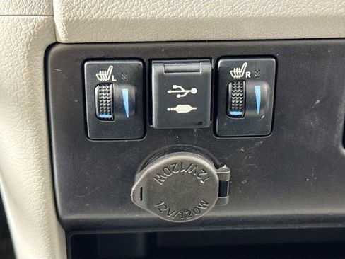 Used 2018 Toyota Sienna XLE image 17