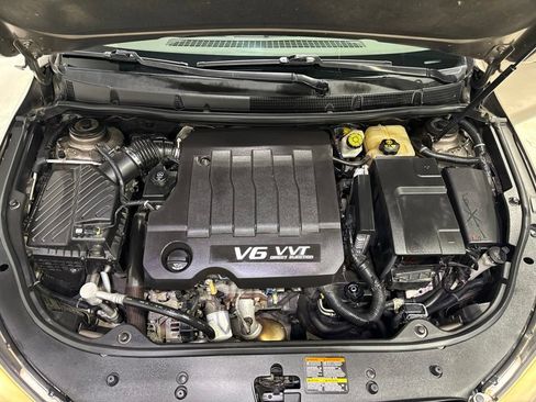 Used 2010 Buick LaCrosse CXL FWD image 24