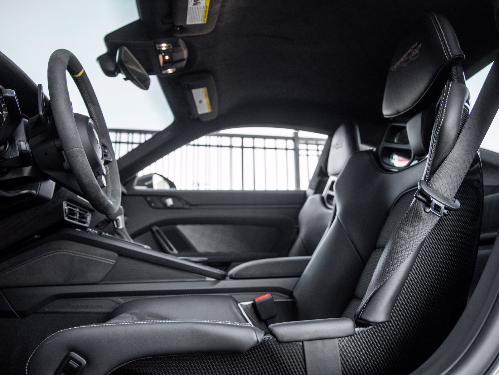 Certified 2025 Porsche 911 GT3 RS RWD image 40
