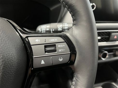 New 2026 Honda HR-V EX-L image 17