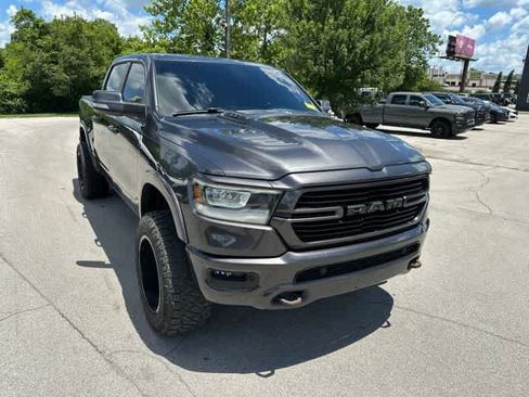 Used 2019 RAM 1500 Laramie AWD/4WD image 25