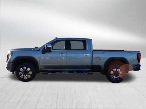 New 2026 GMC Sierra 3500 Denali w/ Denali Reserve Package image 4