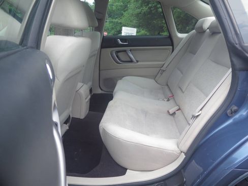 Used 2009 Subaru Legacy 2.5i Special Edition AWD/4WD image 8