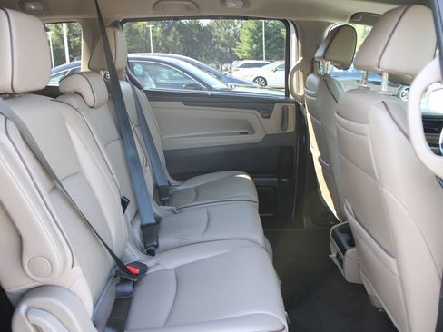 Used 2023 Honda Odyssey Elite image 13